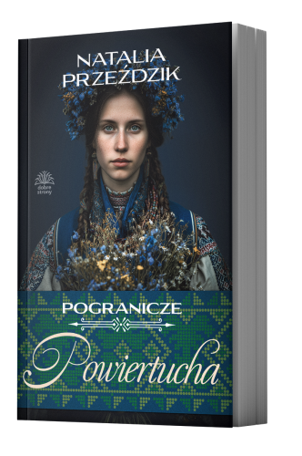 Na okładce książki Pogranicze 2. Powiertucha Natalii Przeździk znajduje się portret kobiety w wianku i ludowym stroju trzymającej kwiaty. Postać umieszczono na ciemnym tle nad zielonym pasem z ornamentem. Całość domyka jasny widok bocznej krawędzi kartek.